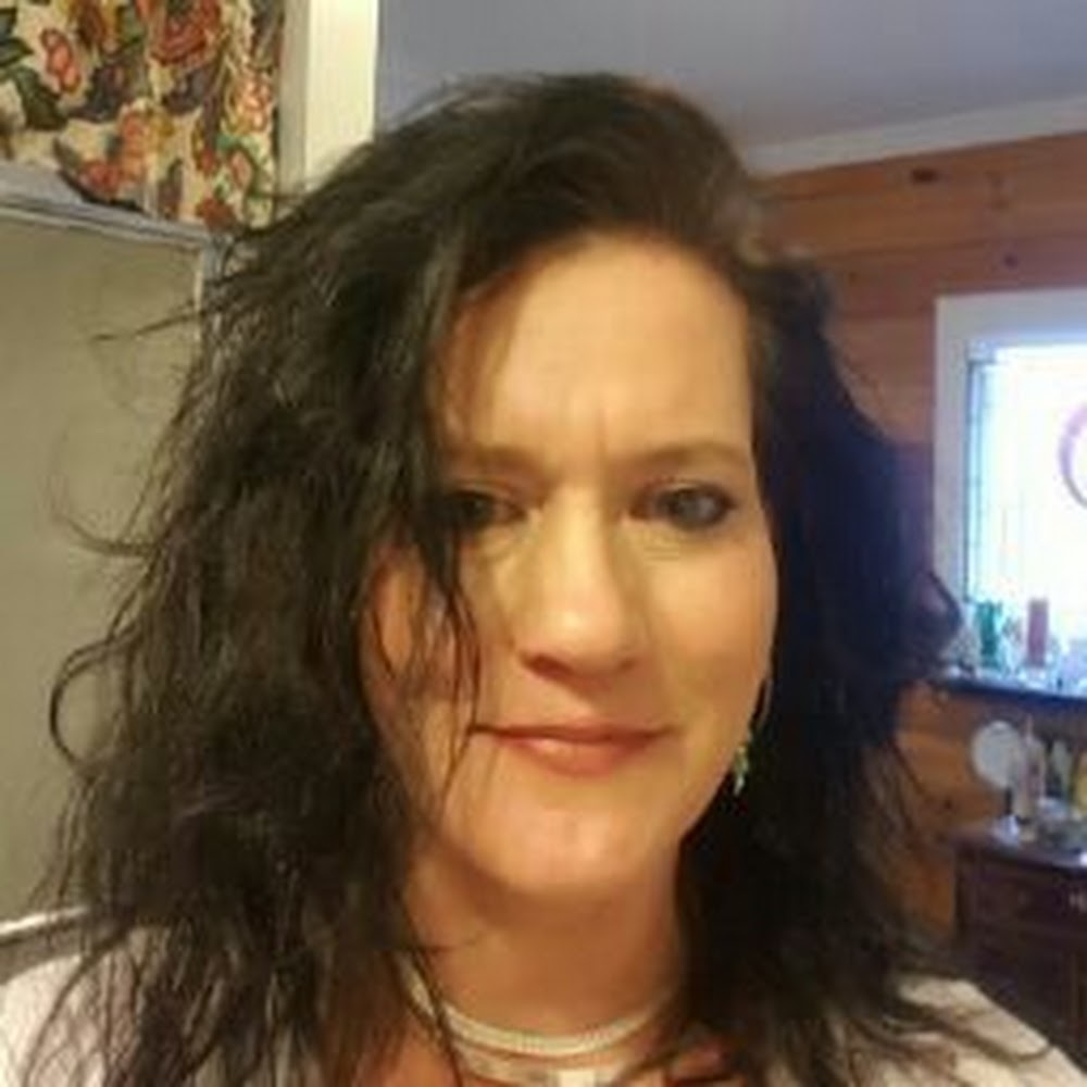 Meet your Posher, Gennifer